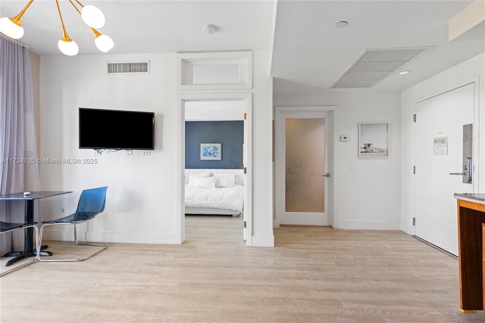 THE STRAND ON OCEAN DRIVE - Residential