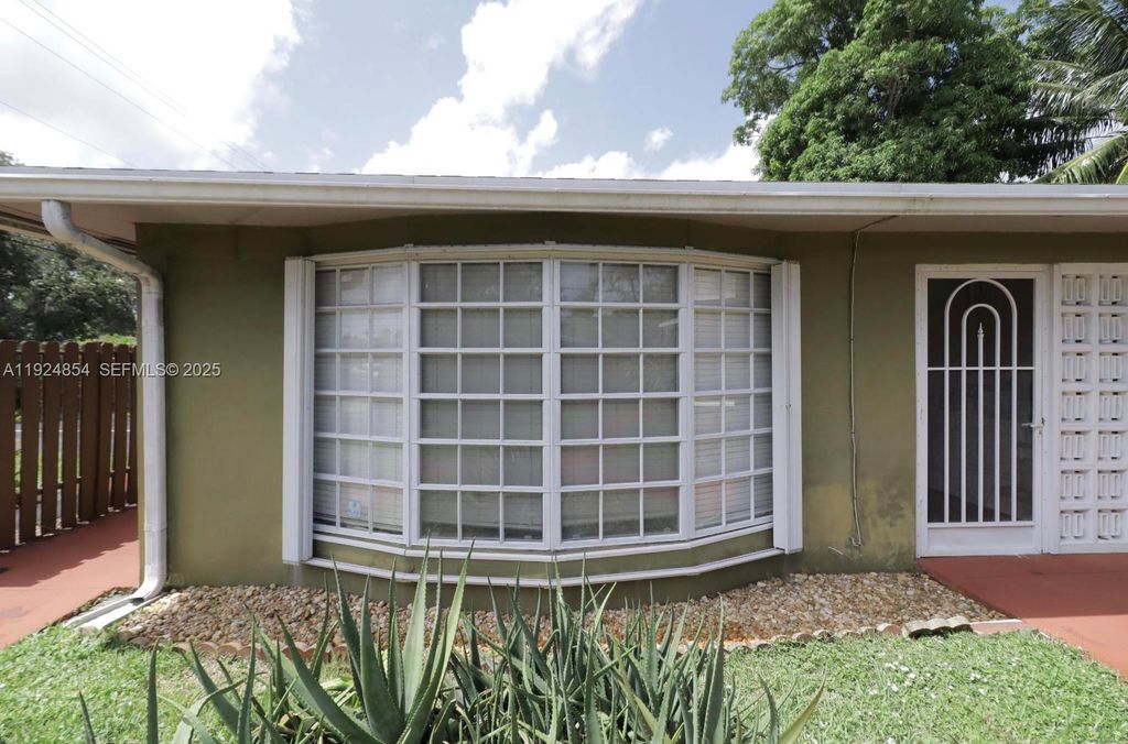 Photo of Fort Lauderdale, FL 33334 (MLS # A11924854)