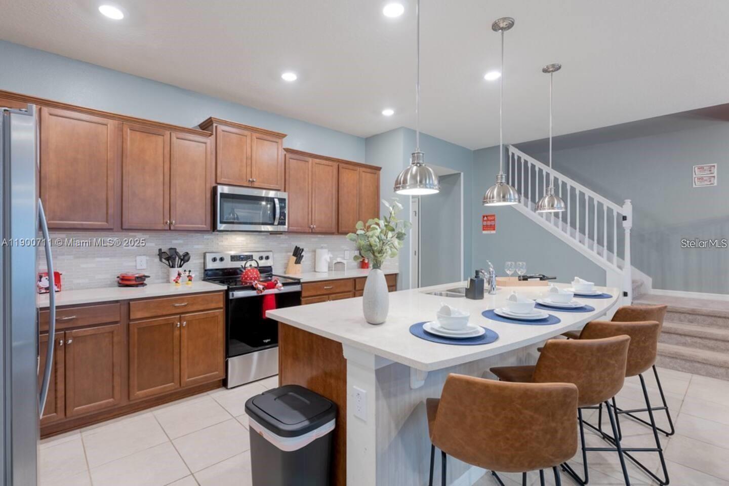 windsor island - Residential