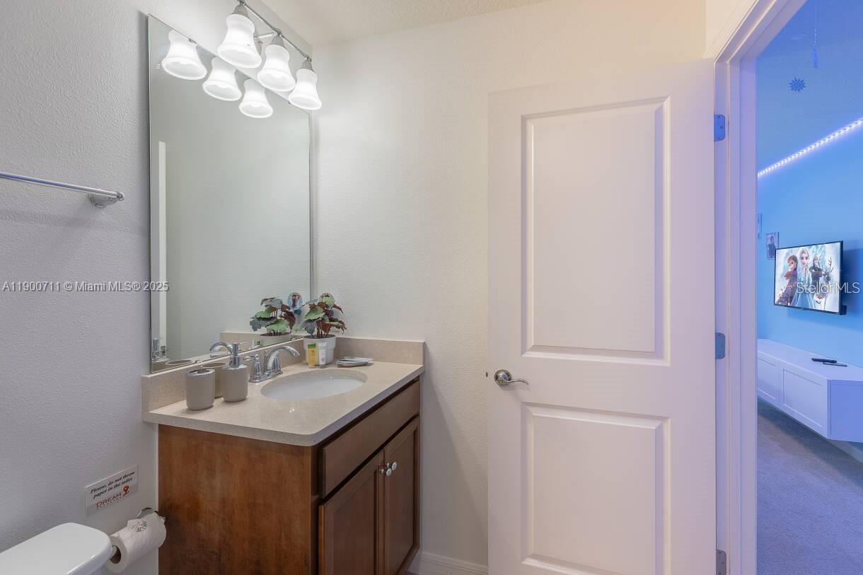 windsor island - Residential