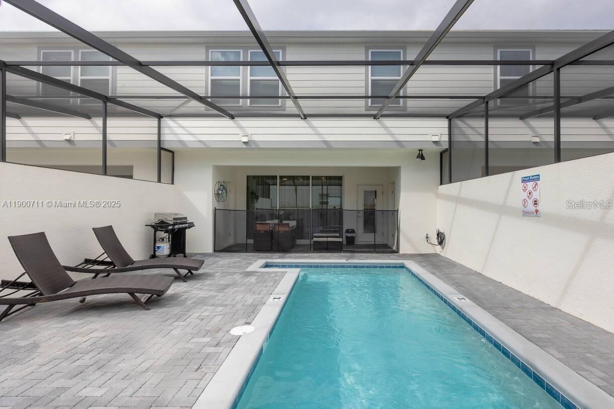 windsor island - Residential