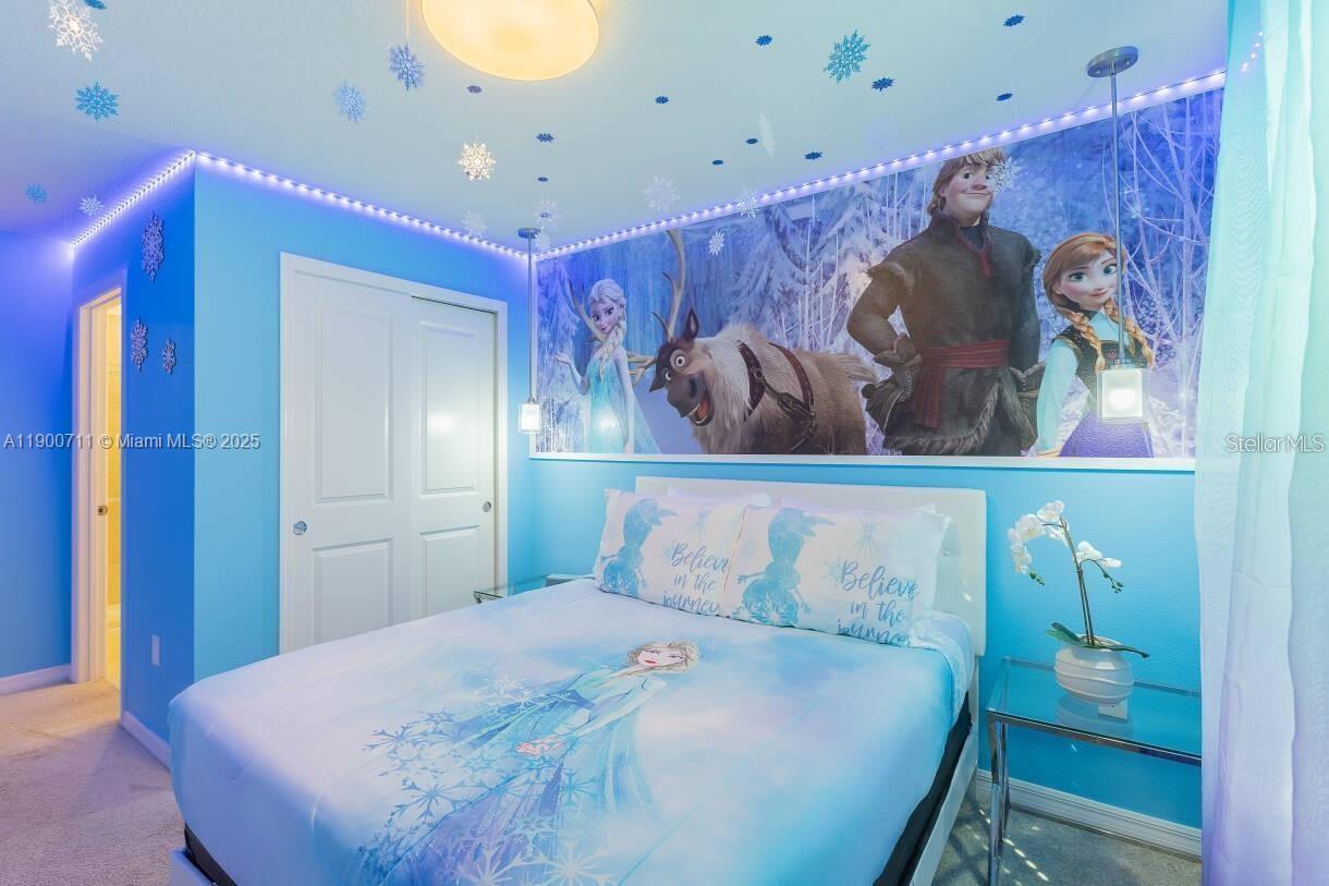 windsor island - Residential