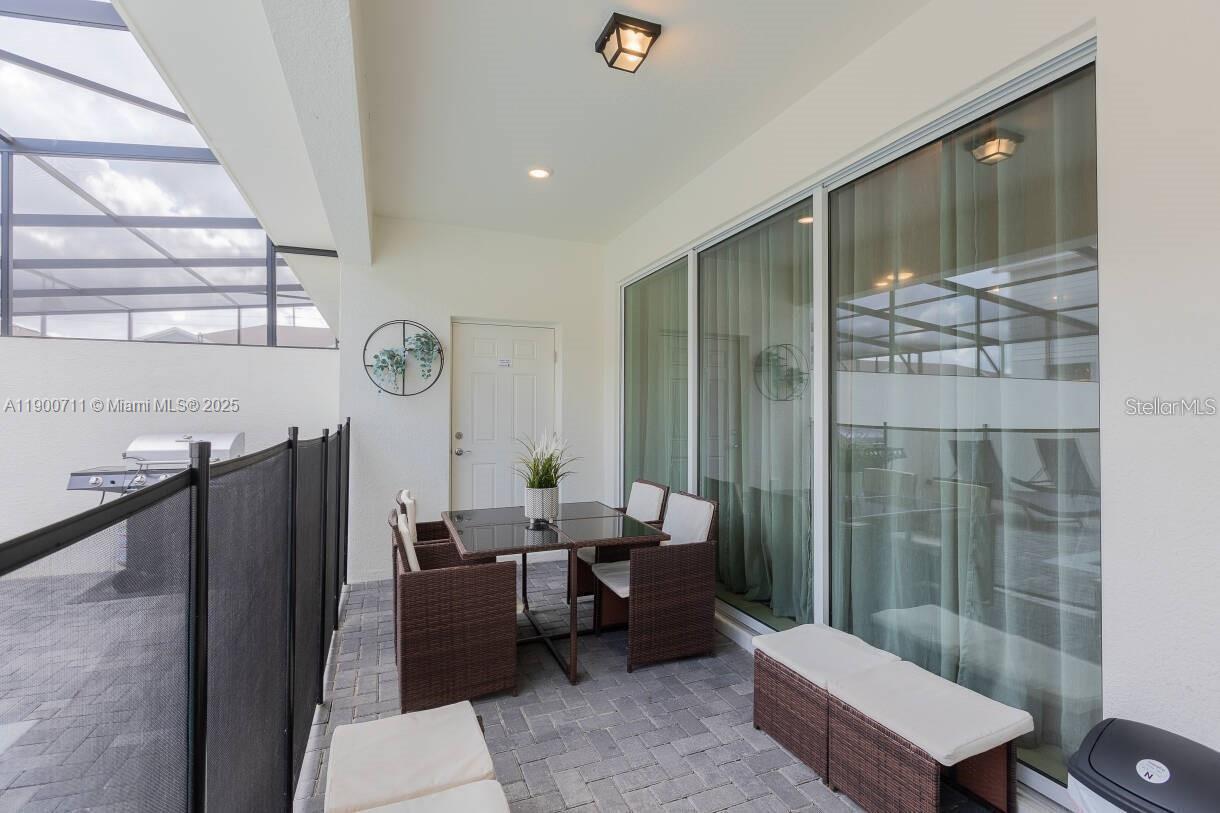 windsor island - Residential