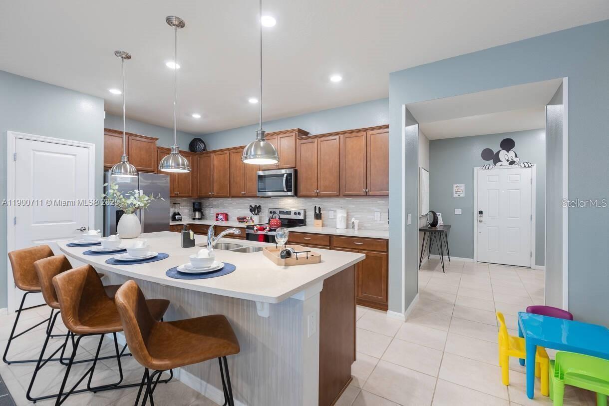 windsor island - Residential