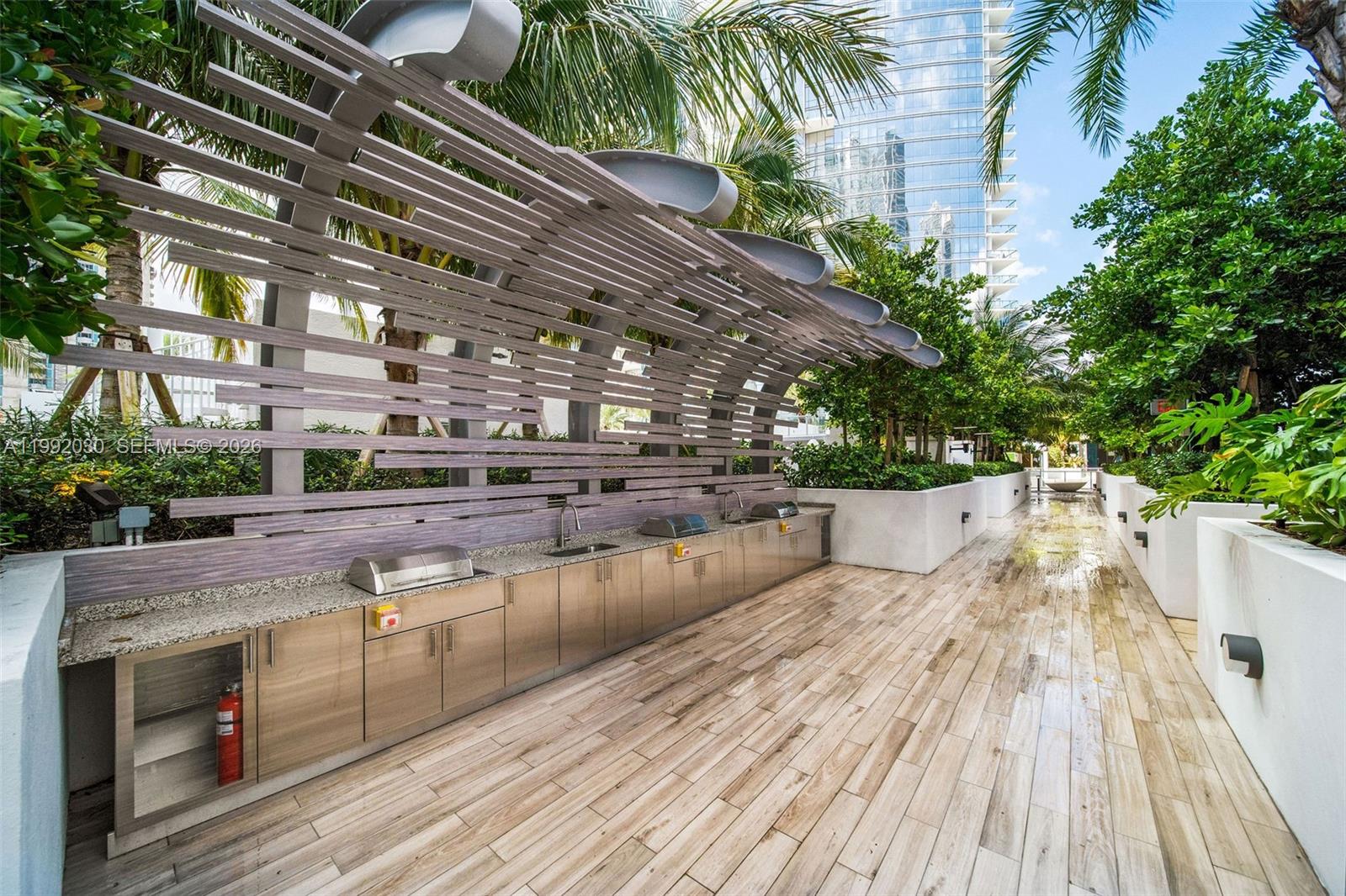 PARAMOUNT MIAMI WORLDCENT - Residential