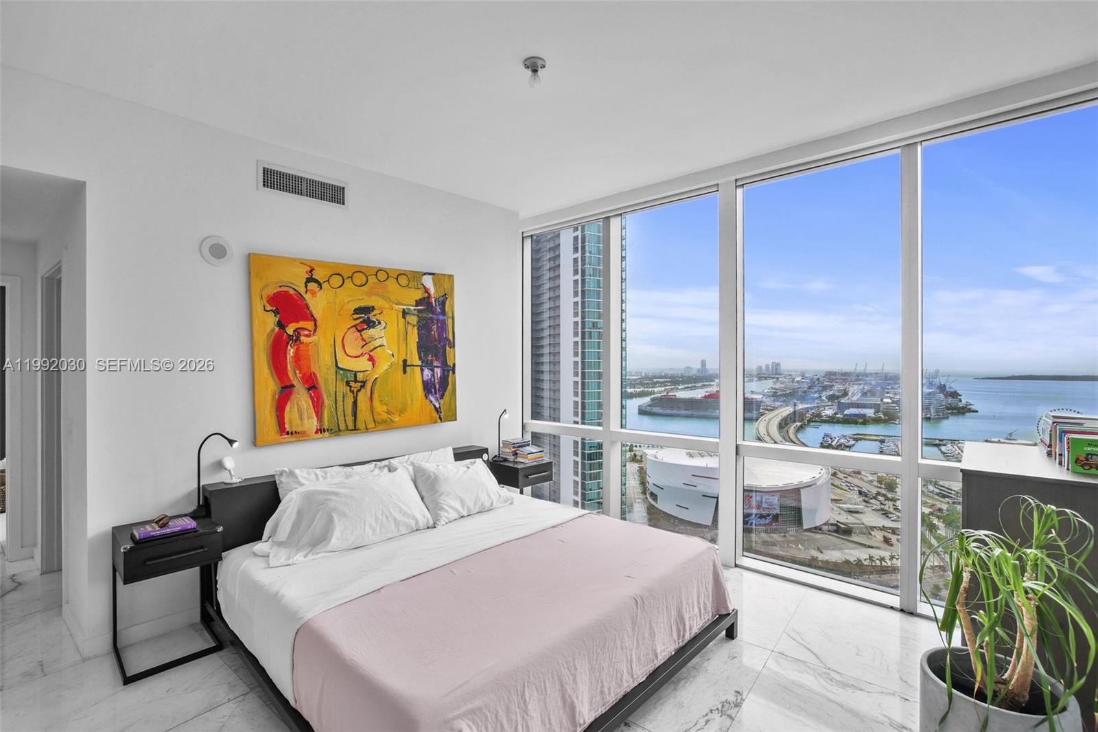 PARAMOUNT MIAMI WORLDCENT - Residential