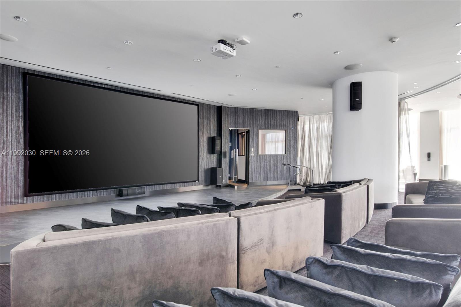 PARAMOUNT MIAMI WORLDCENT - Residential