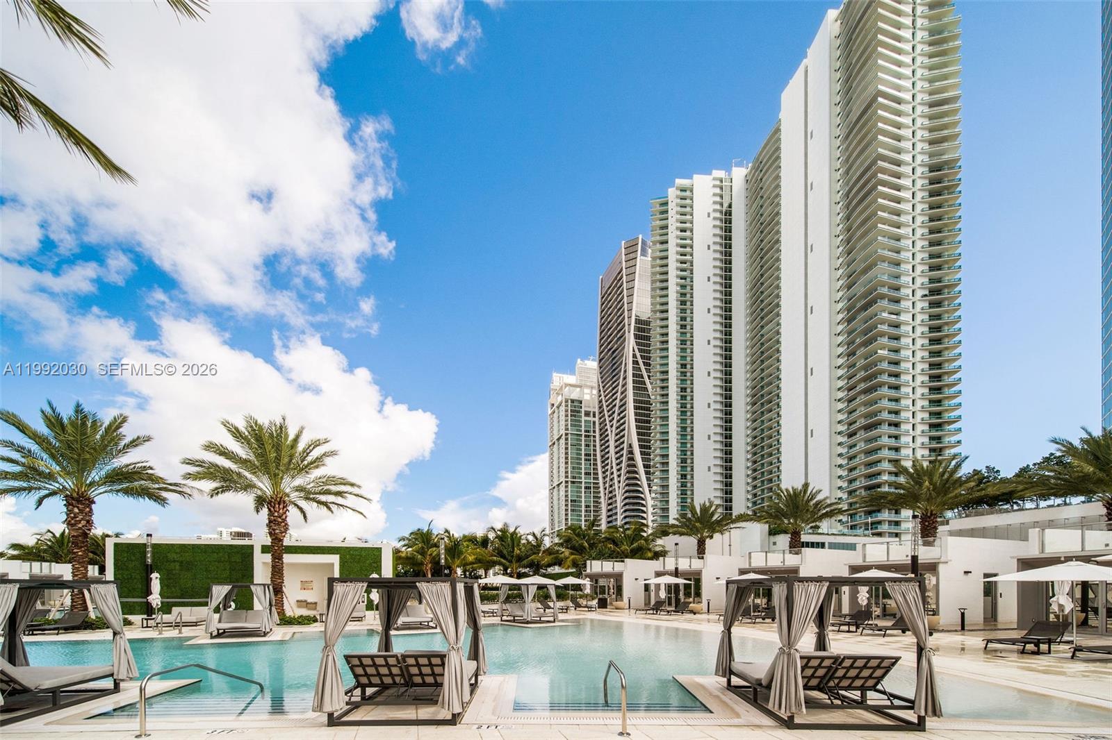 PARAMOUNT MIAMI WORLDCENT - Residential