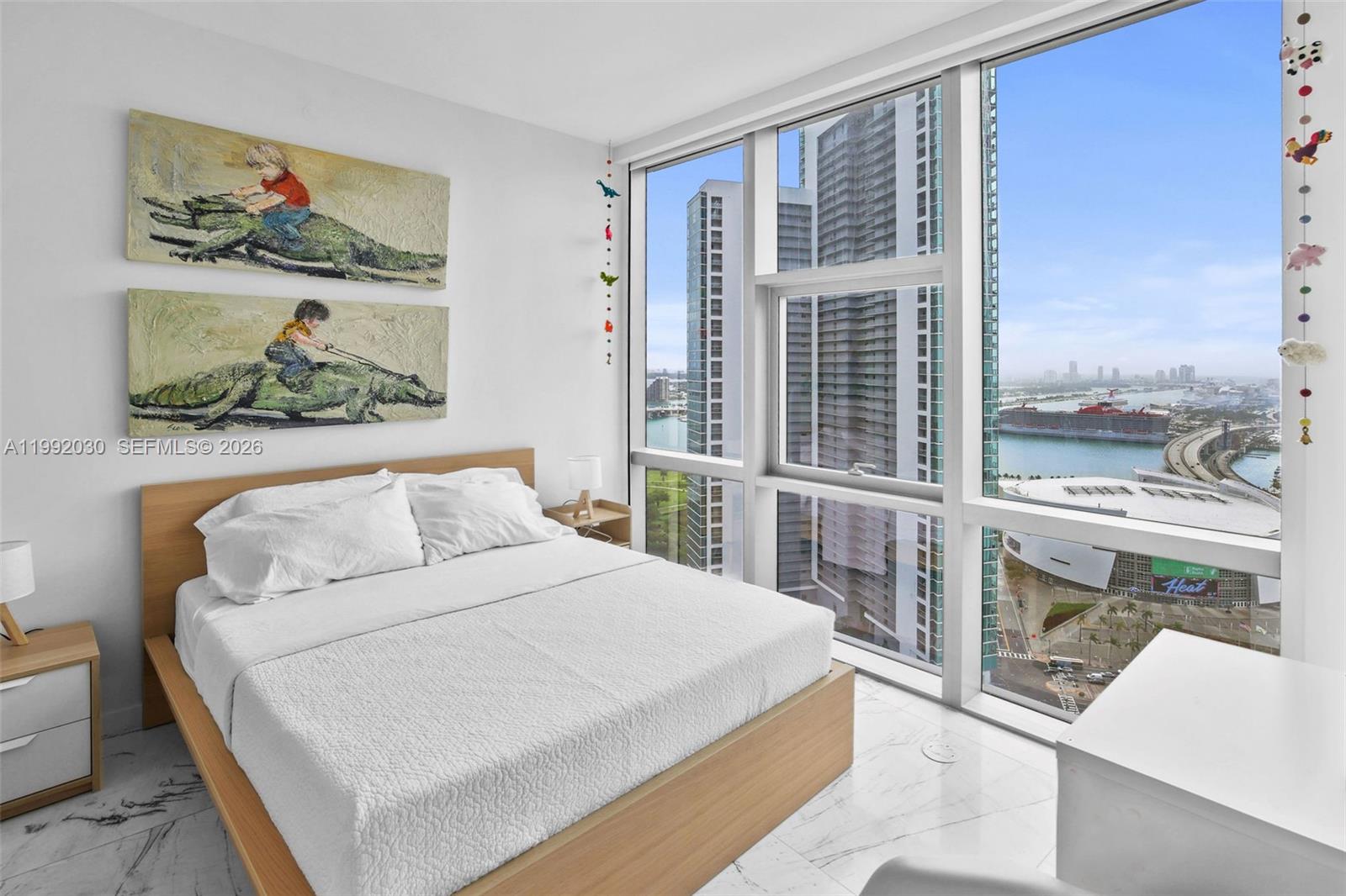 PARAMOUNT MIAMI WORLDCENT - Residential