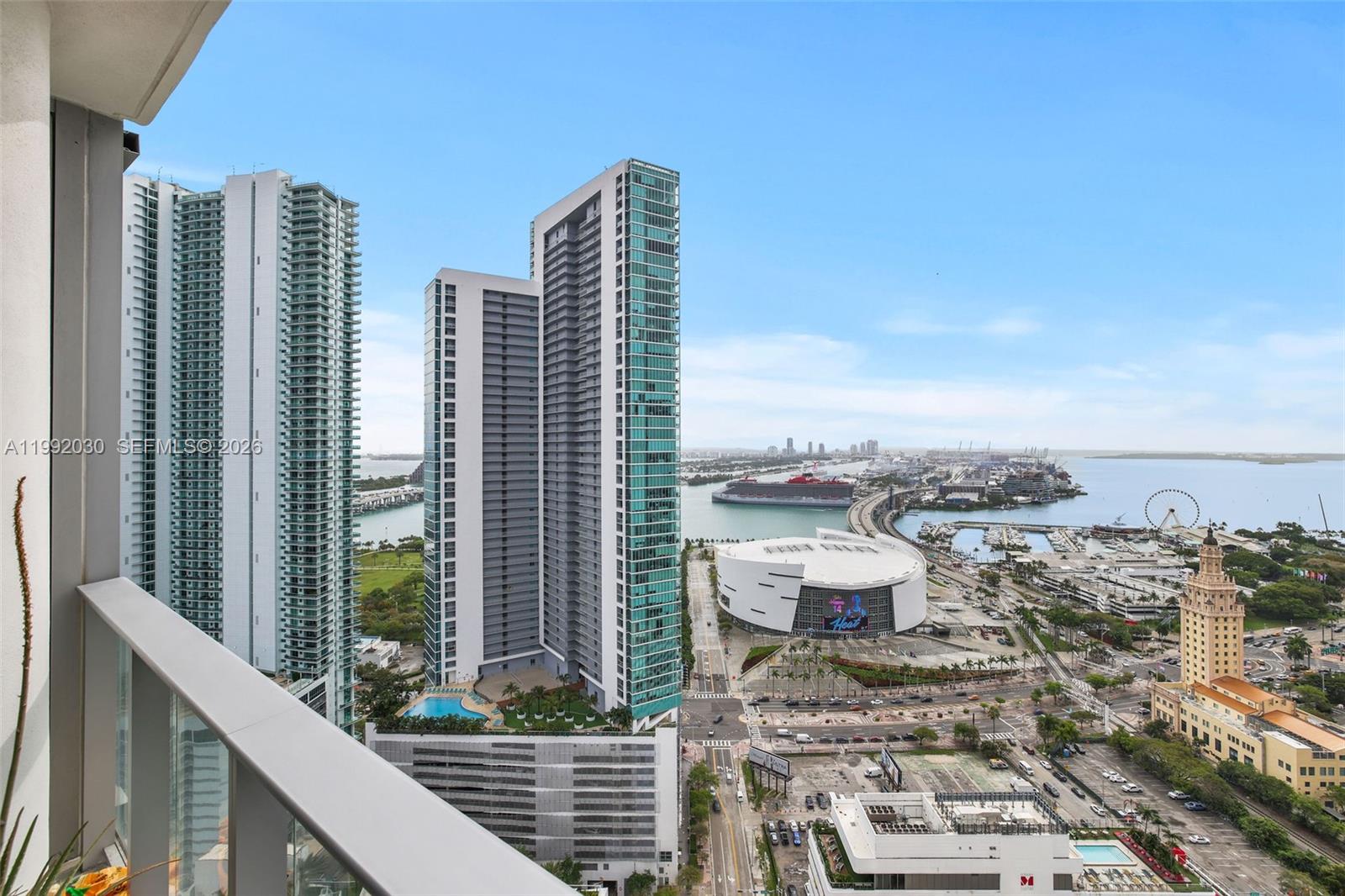 PARAMOUNT MIAMI WORLDCENT - Residential