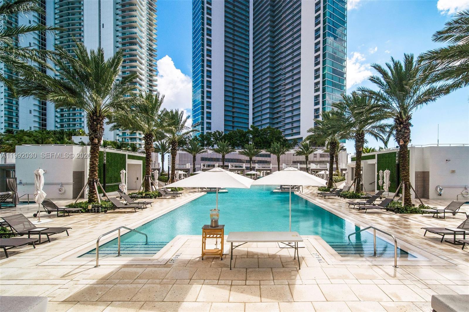 PARAMOUNT MIAMI WORLDCENT - Residential