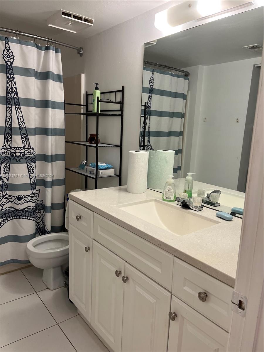 HOLIDAY VILLAGE OF CORAL - Residential Lease