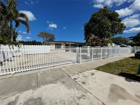 Photo of 29939 SW 159th Dr, Homestead, FL 33033 (MLS # A11892343)