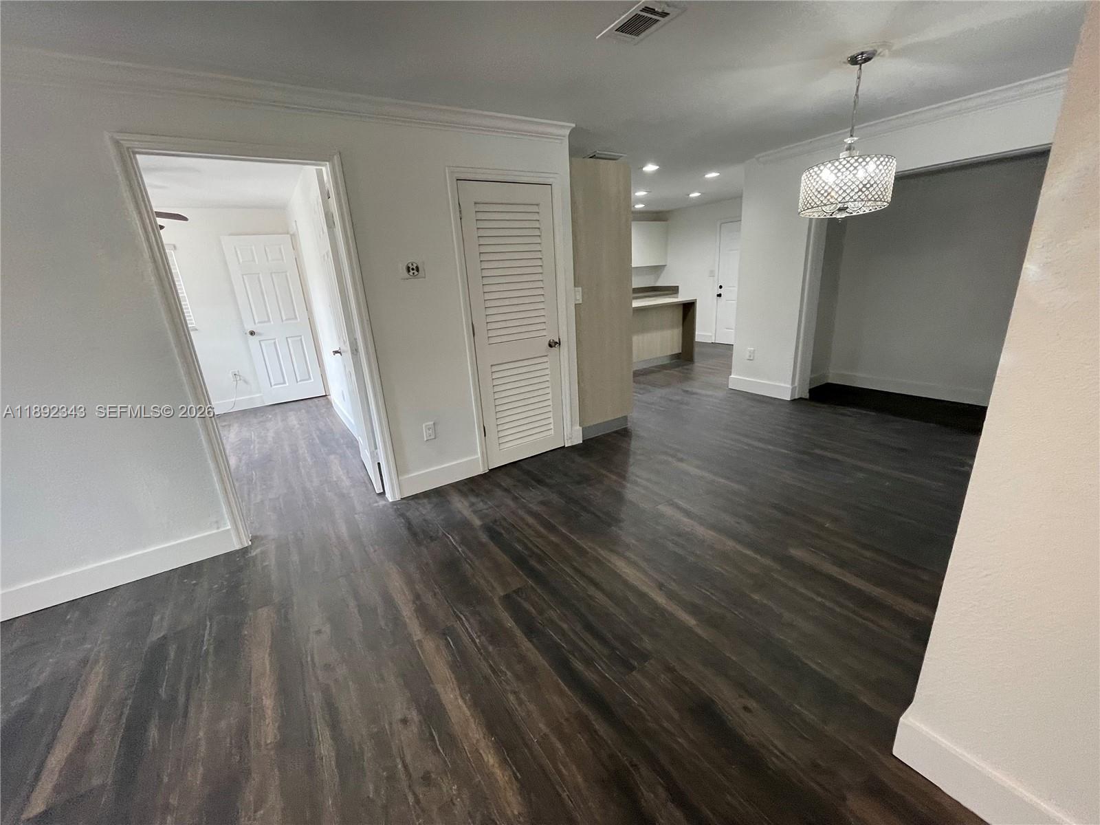 SCHOOL HOUSE SUB - Residential