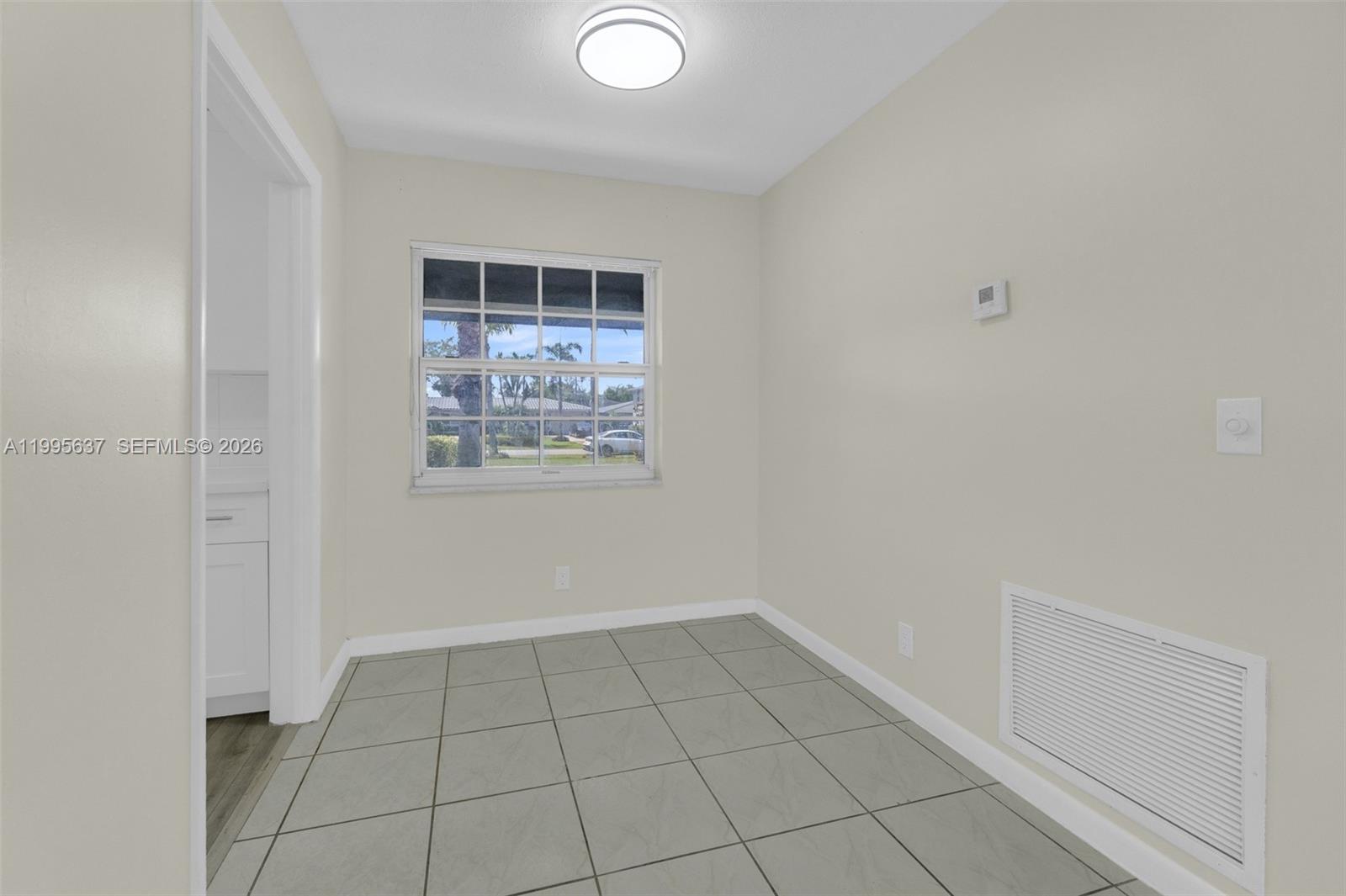 CORAL SPRINGS VILLAGE GRE - Residential Lease