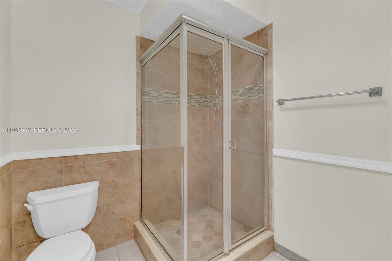 CORAL SPRINGS VILLAGE GRE - Residential Lease