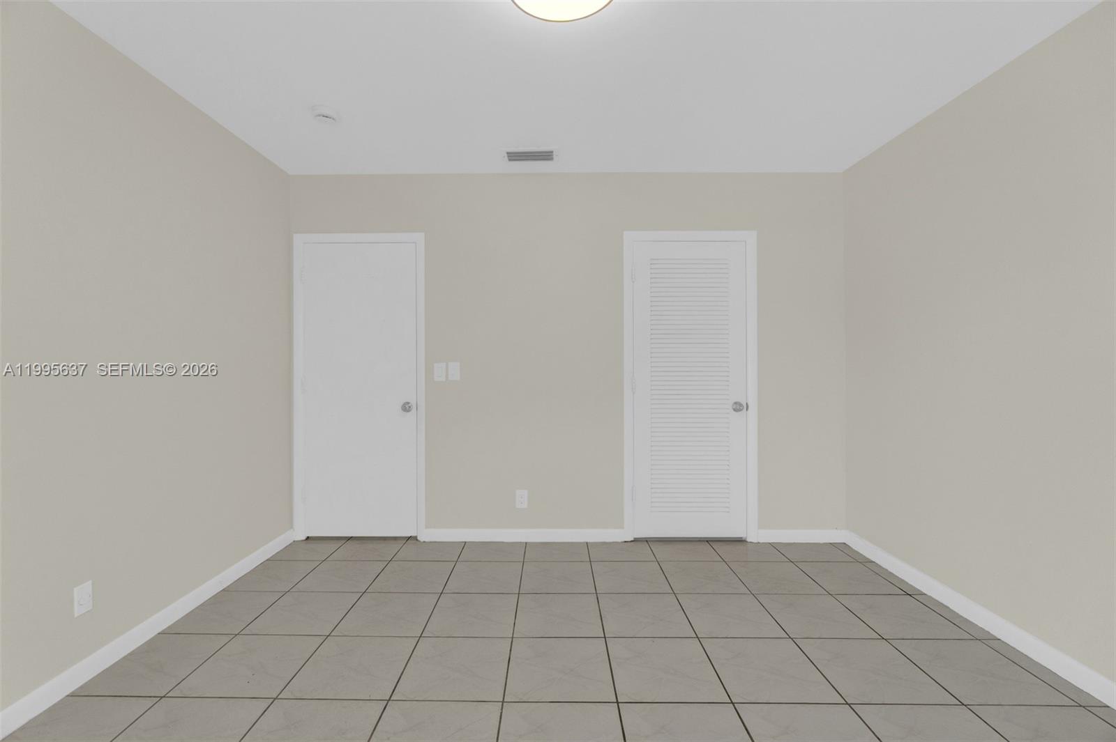 CORAL SPRINGS VILLAGE GRE - Residential Lease