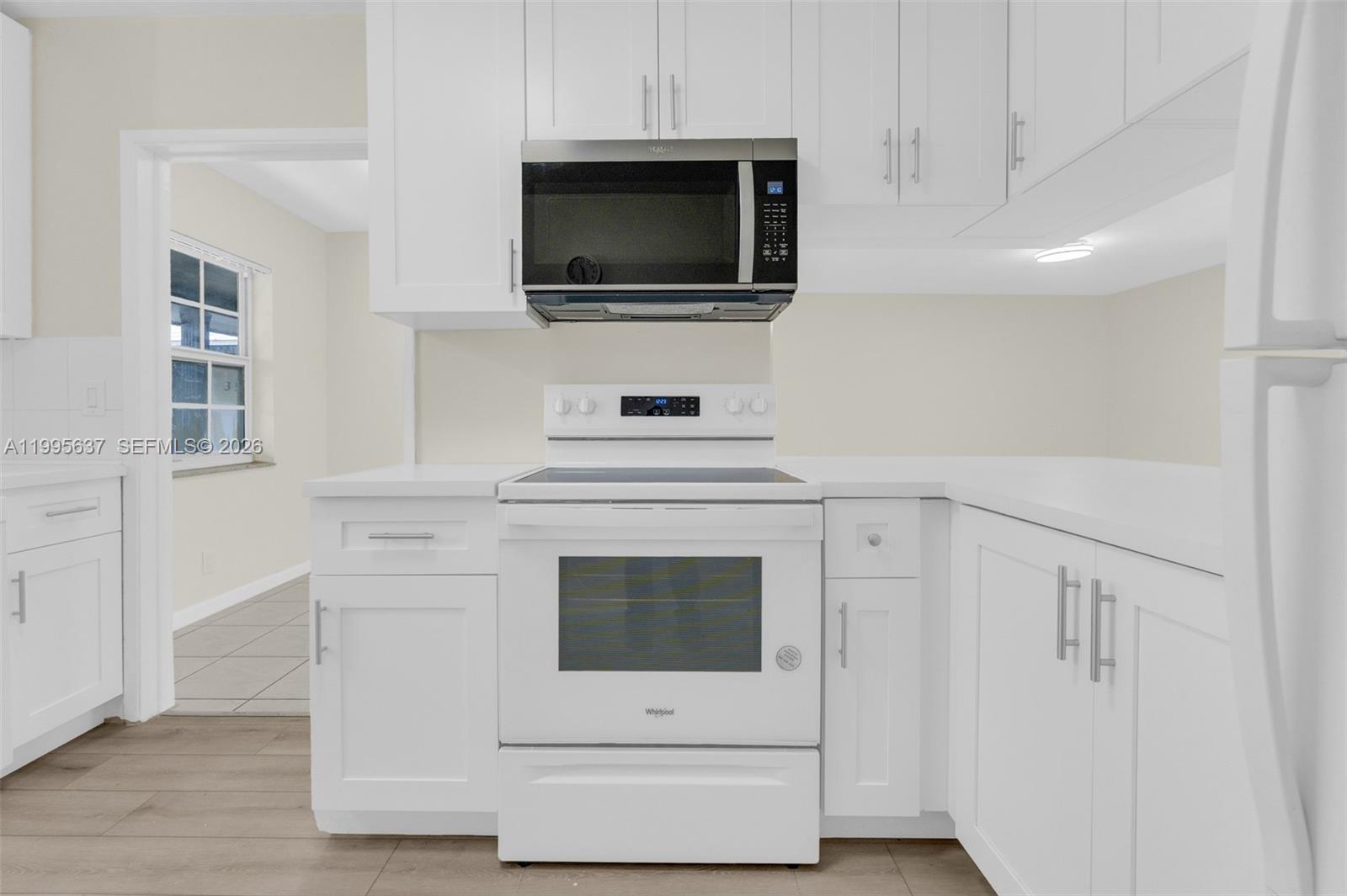 CORAL SPRINGS VILLAGE GRE - Residential Lease