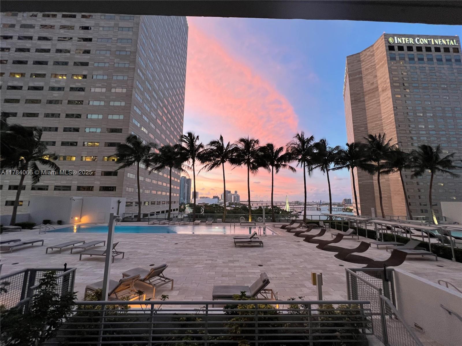 325  1218, Miami, Broward County, Florida - 1 Bedrooms  
1 Bathrooms - 