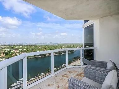 GREEN DIAMOND CONDO - Residential Lease