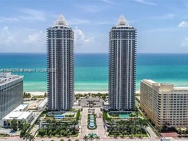 4775 Collins Ave 2105