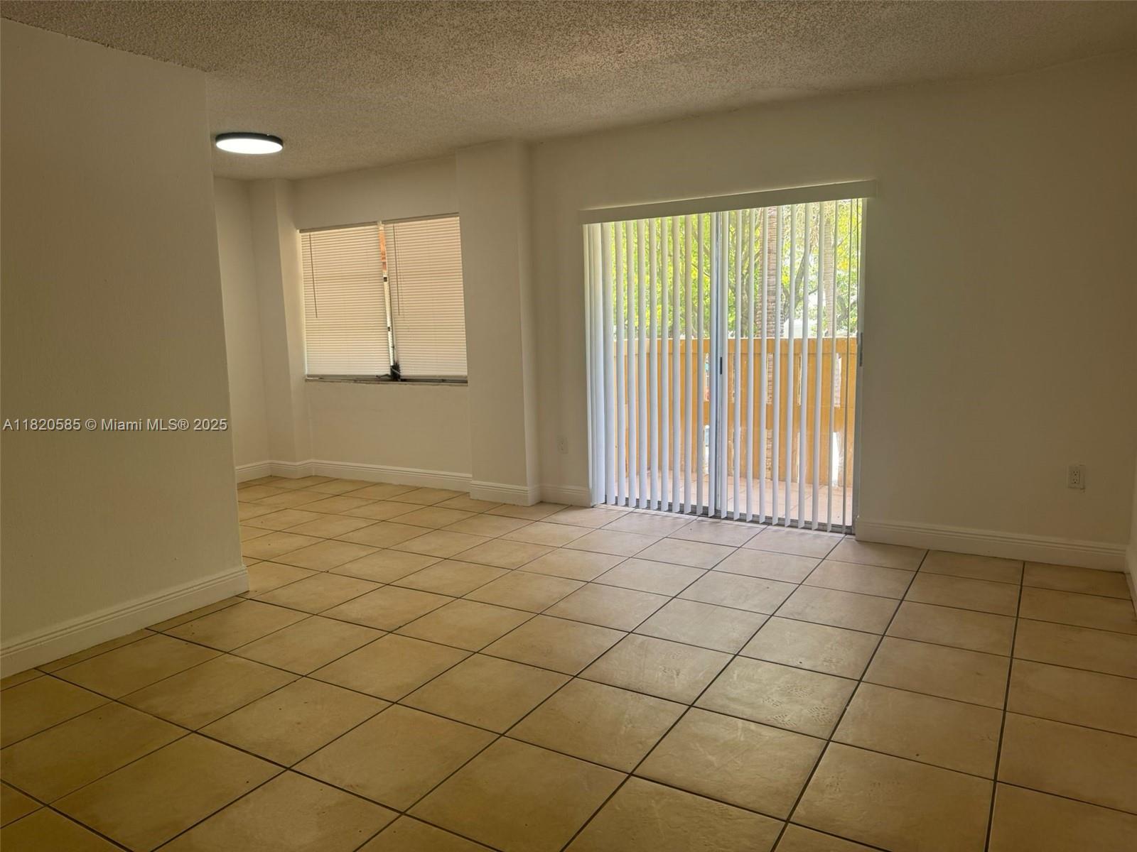 1821 Ne 168 St B-1, North Miami Beach, Miami-Dade County, Florida - 3 Bedrooms  
2 Bathrooms - 