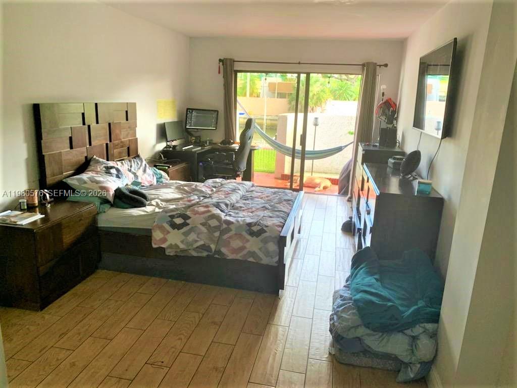 1650 NE 115th St 110