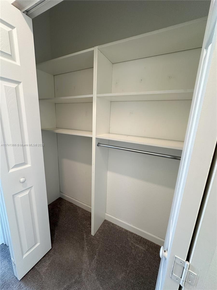 RESERVE AT EDGEWOOD - Residential Lease