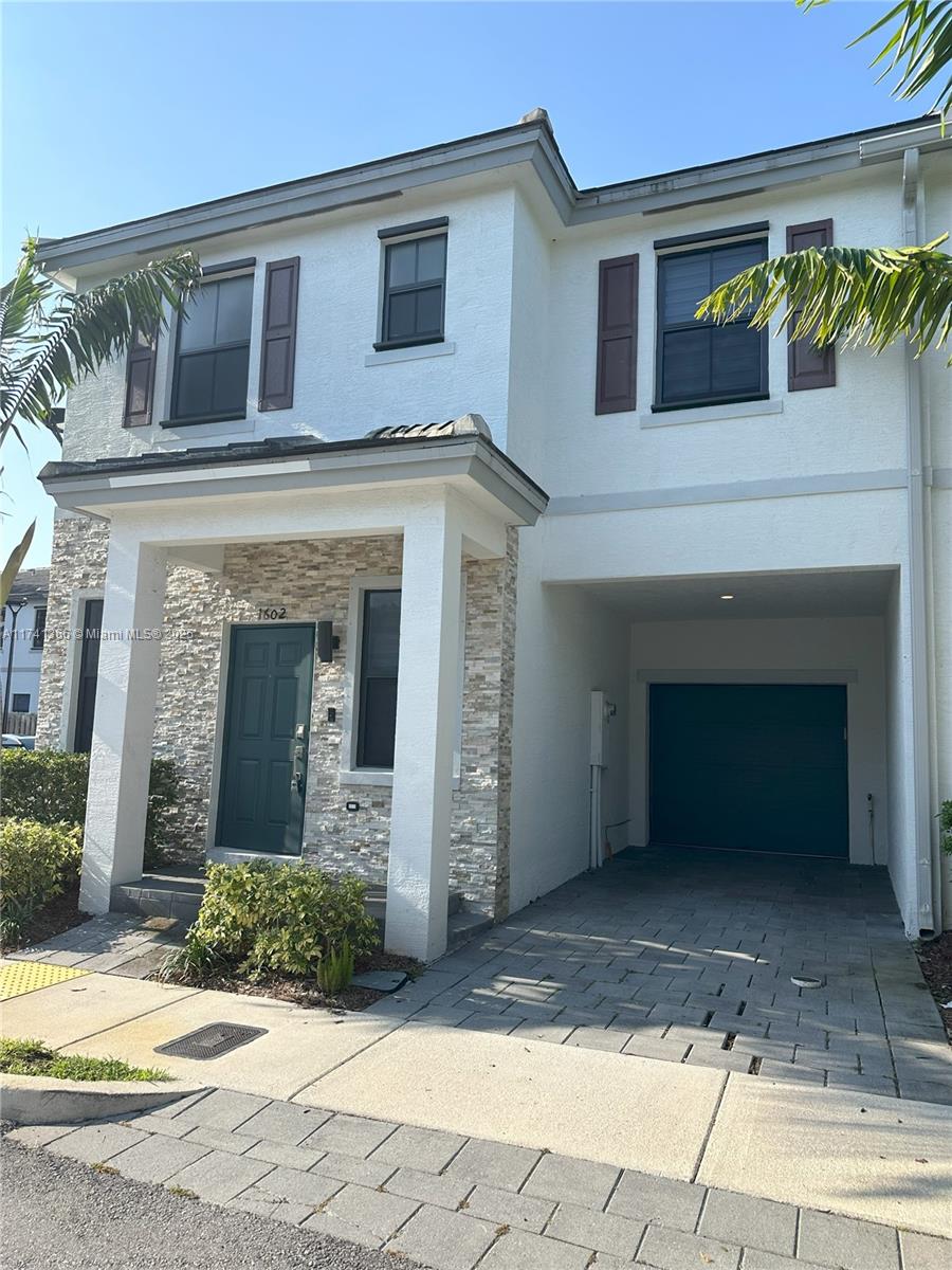 RESERVE AT EDGEWOOD - Residential Lease