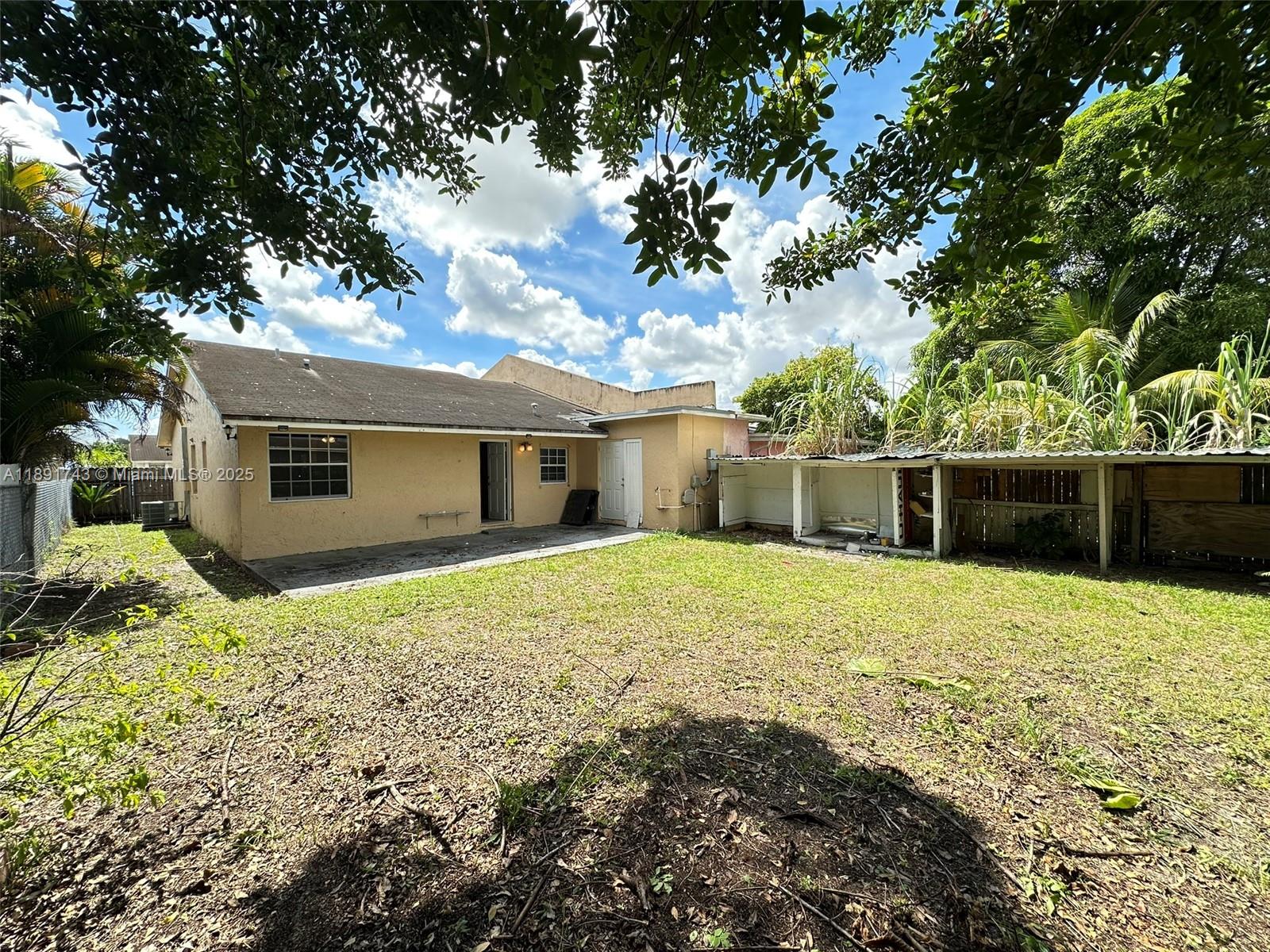 HILLS HOMES SUB - Residential Lease