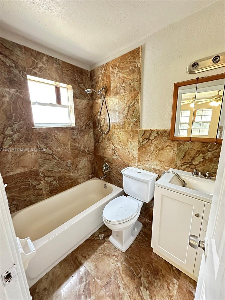 HILLS HOMES SUB - Residential Lease