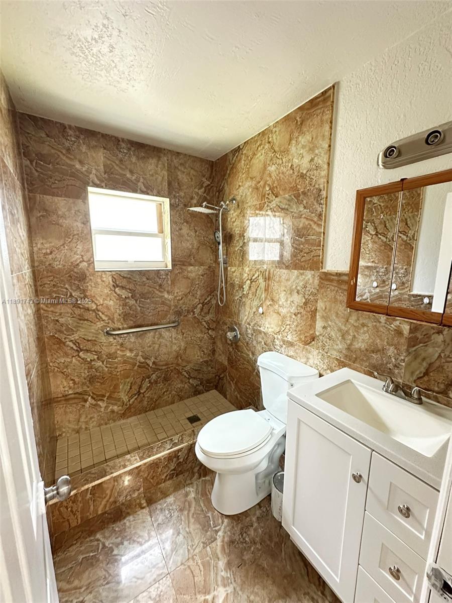 HILLS HOMES SUB - Residential Lease