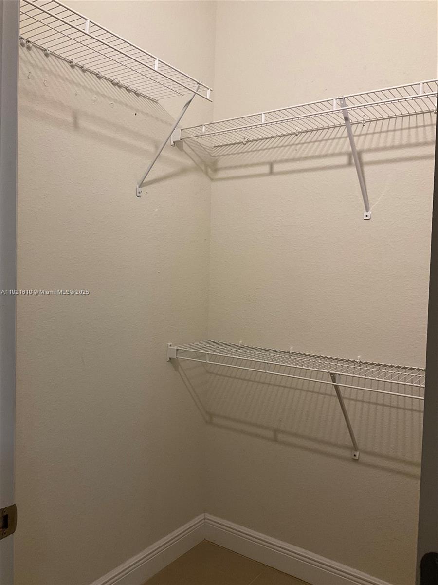 Floranada Center - Residential Lease