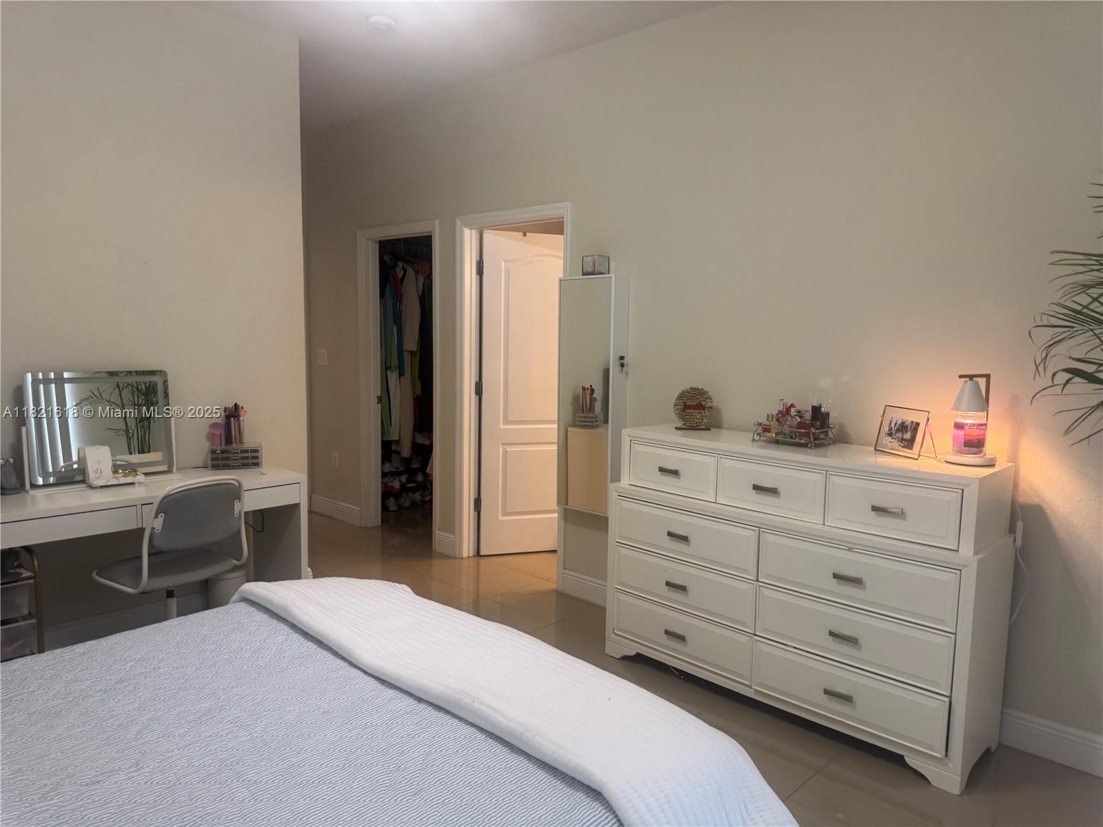 Floranada Center - Residential Lease