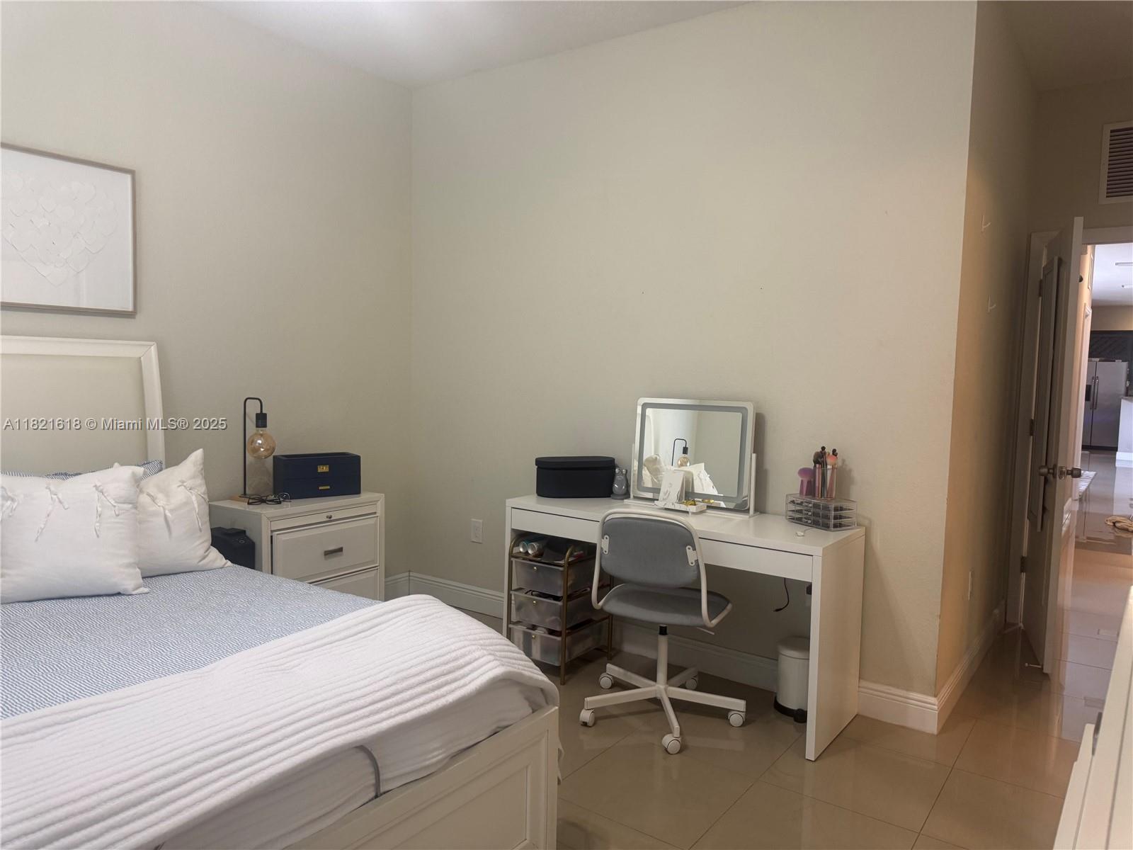 Floranada Center - Residential Lease