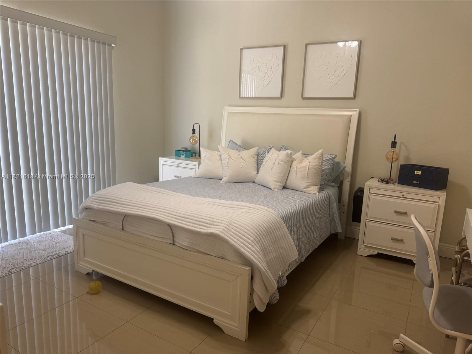 Floranada Center - Residential Lease