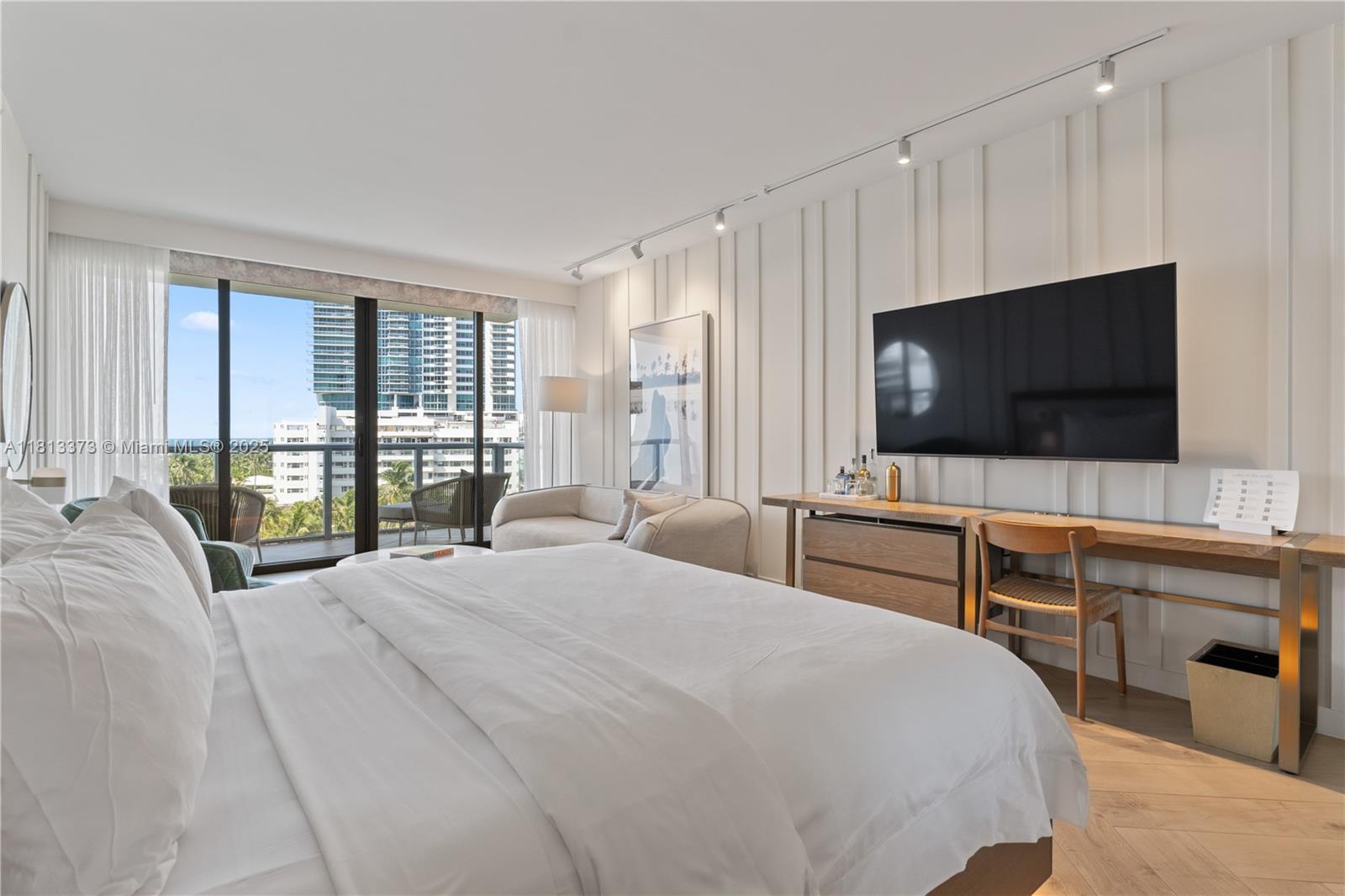 2201 COLLINS AVE CONDO - Residential