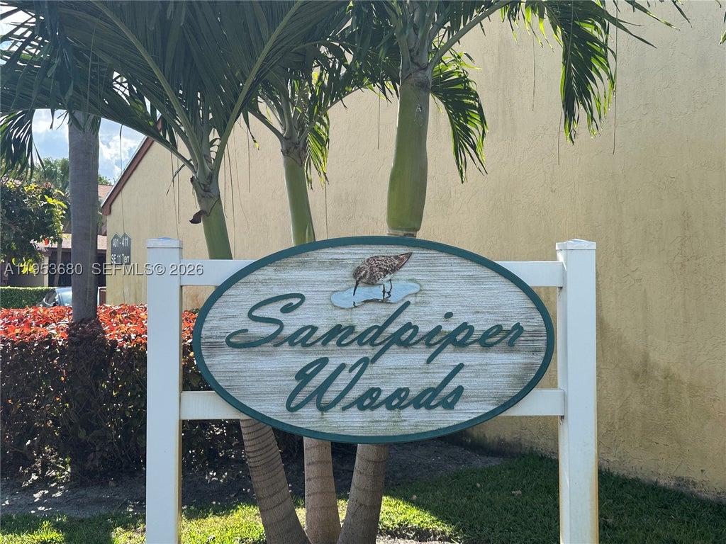 Photo of 458 SE 14th St, Dania Beach, FL 33004 (MLS # A11953680)