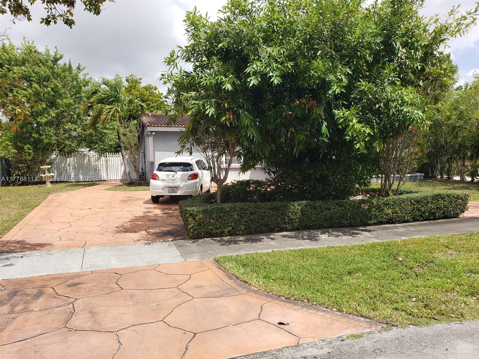 CORAL PK EST SEC 6 - Residential