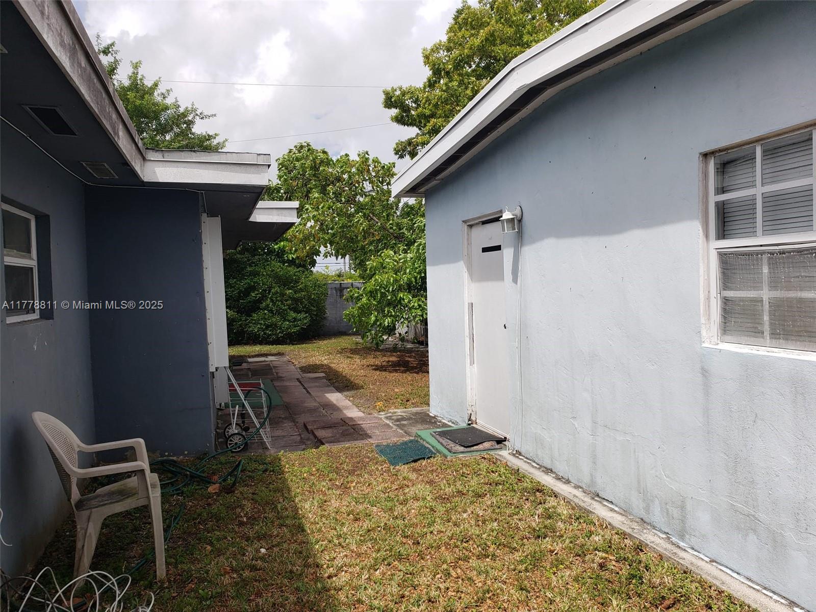 CORAL PK EST SEC 6 - Residential