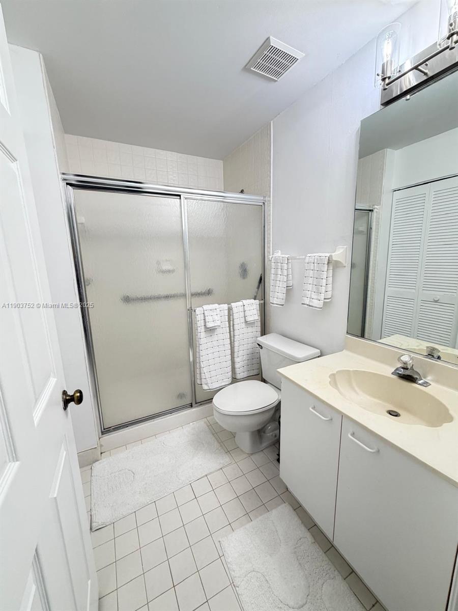 BRIARWOOD AT INDIAN SPRIN - Residential Lease