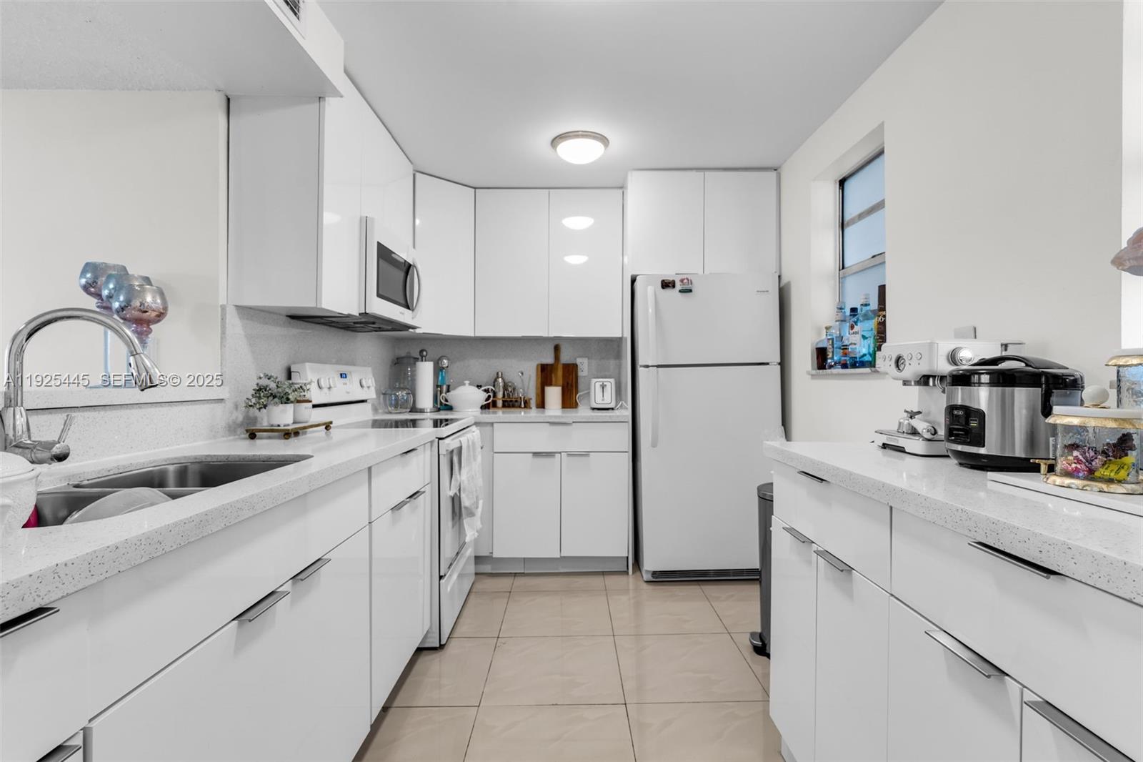 EL CONQUISTADOR NORTH CON - Residential