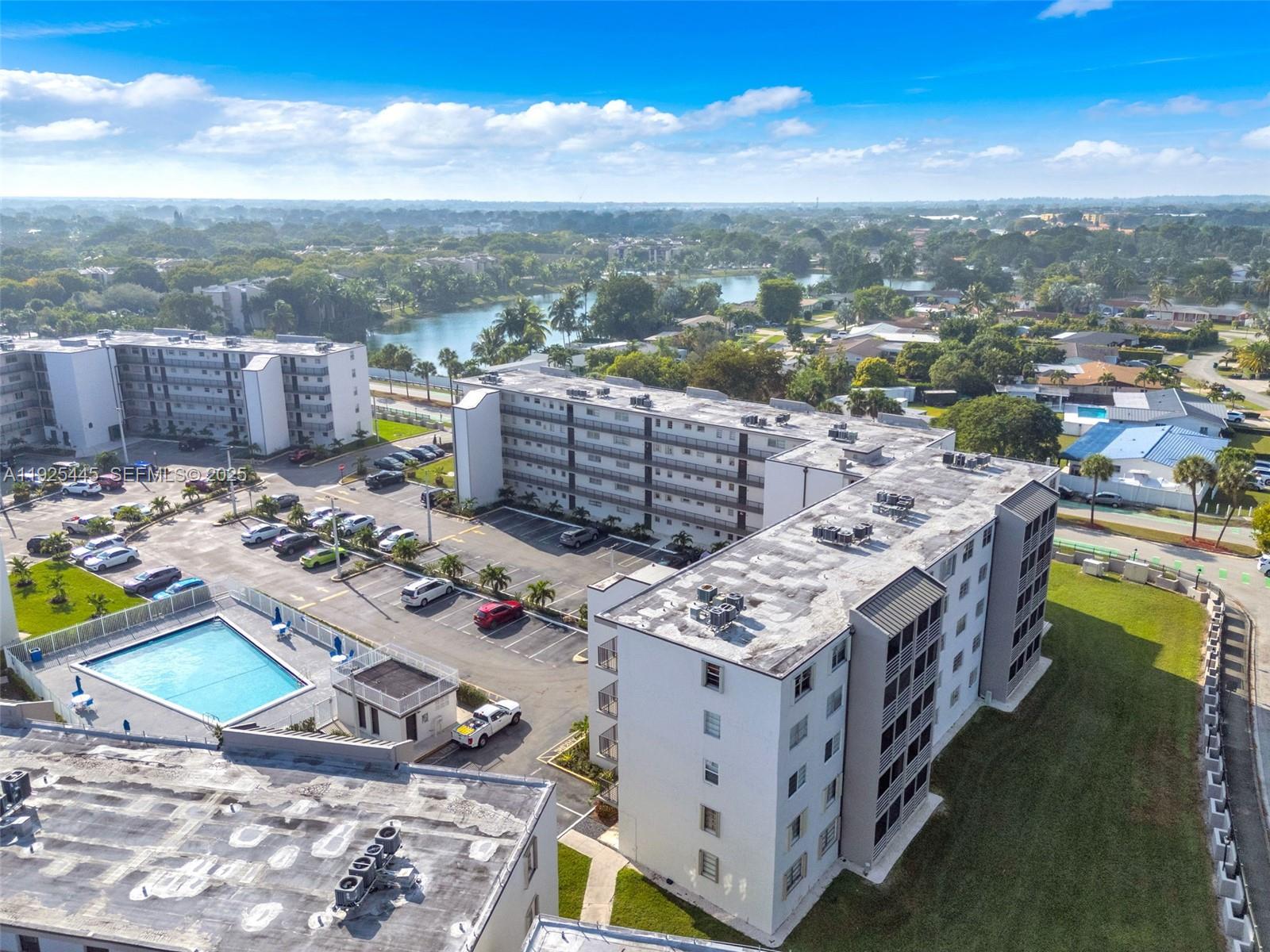 EL CONQUISTADOR NORTH CON - Residential