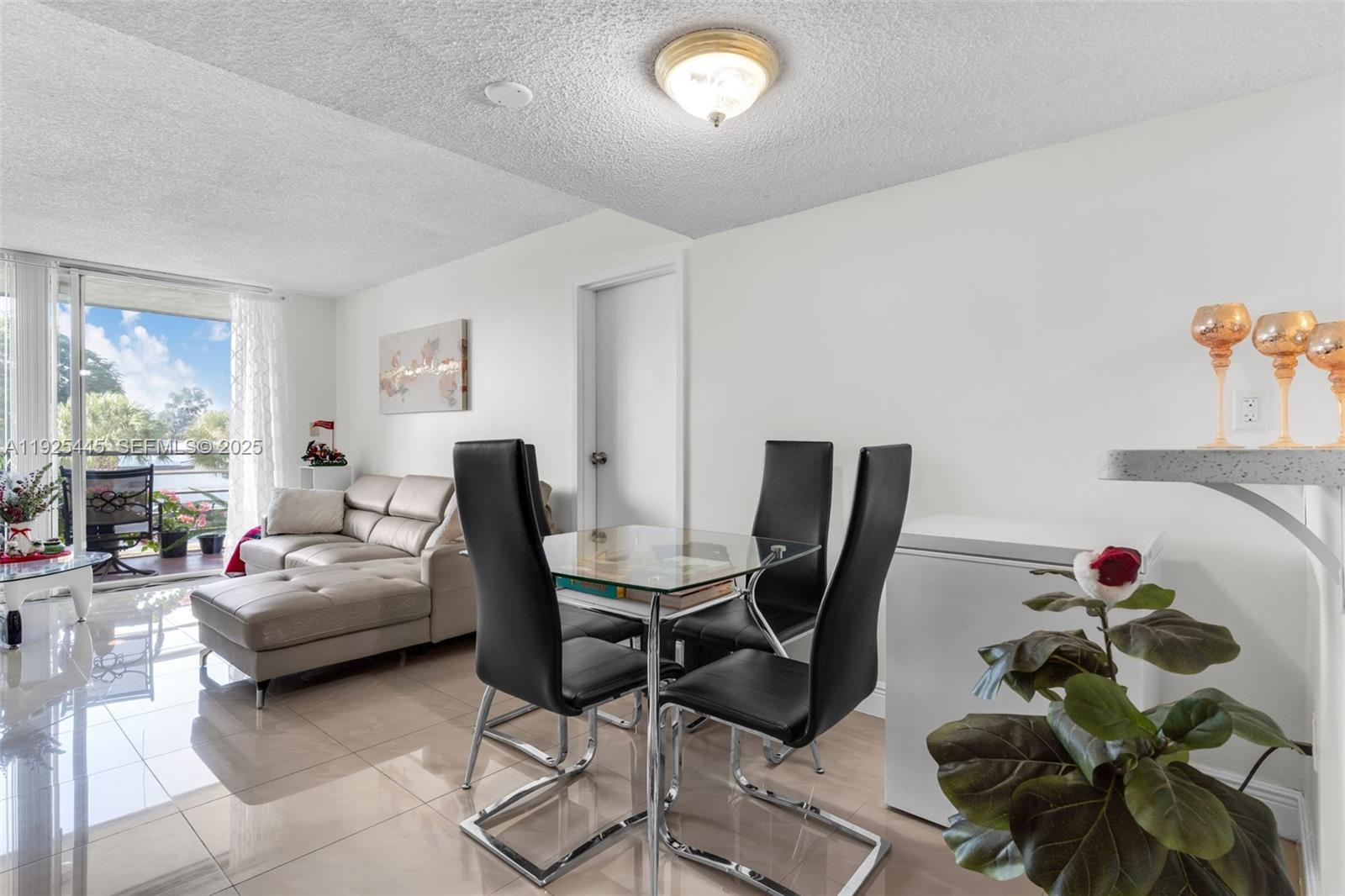 EL CONQUISTADOR NORTH CON - Residential