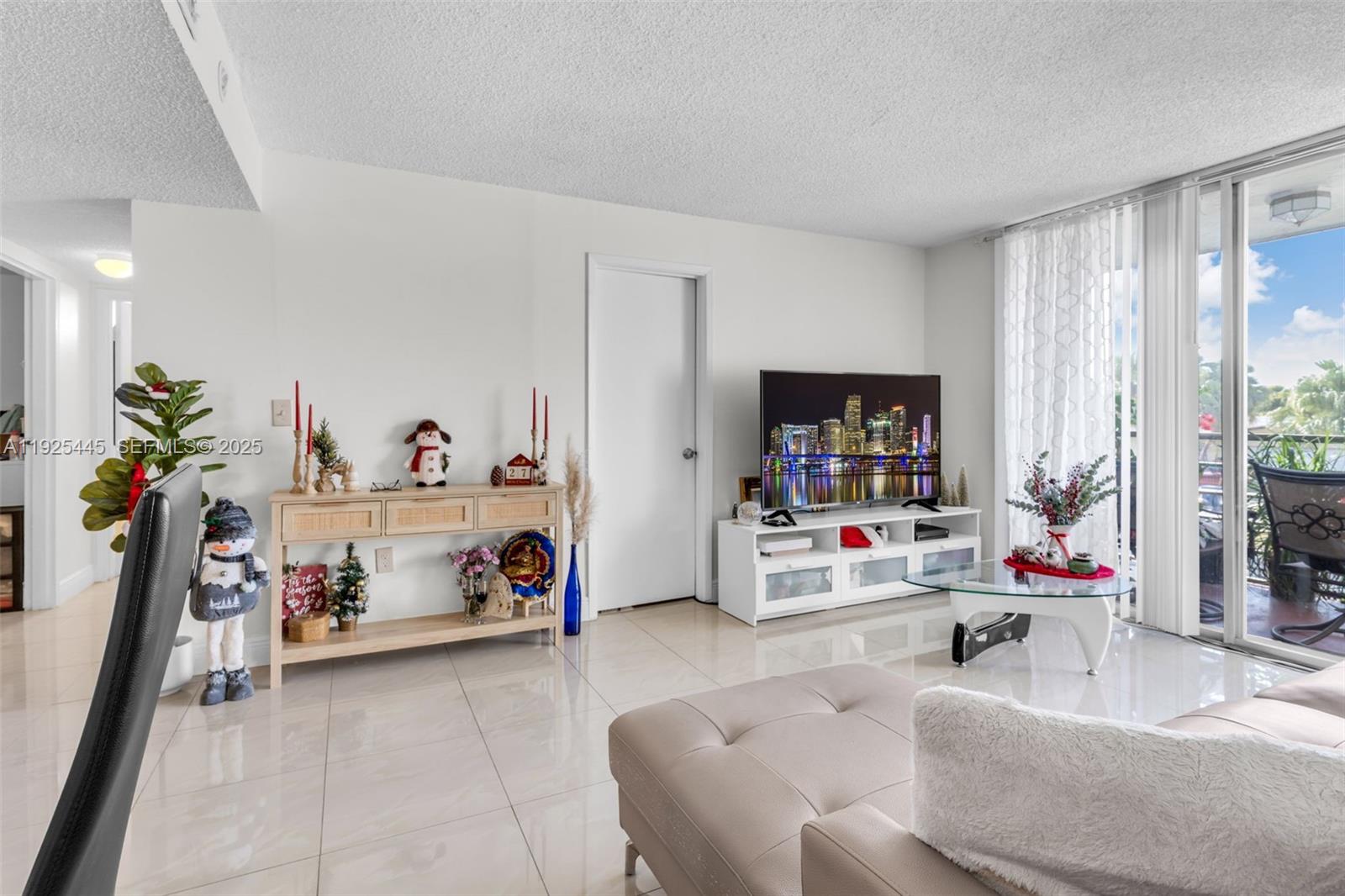 EL CONQUISTADOR NORTH CON - Residential