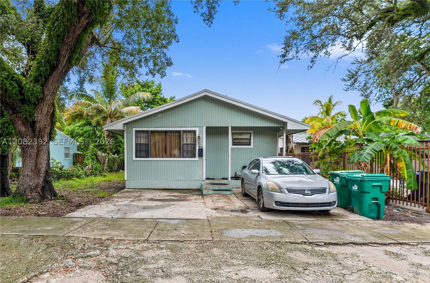1885 NW 113th Ter
