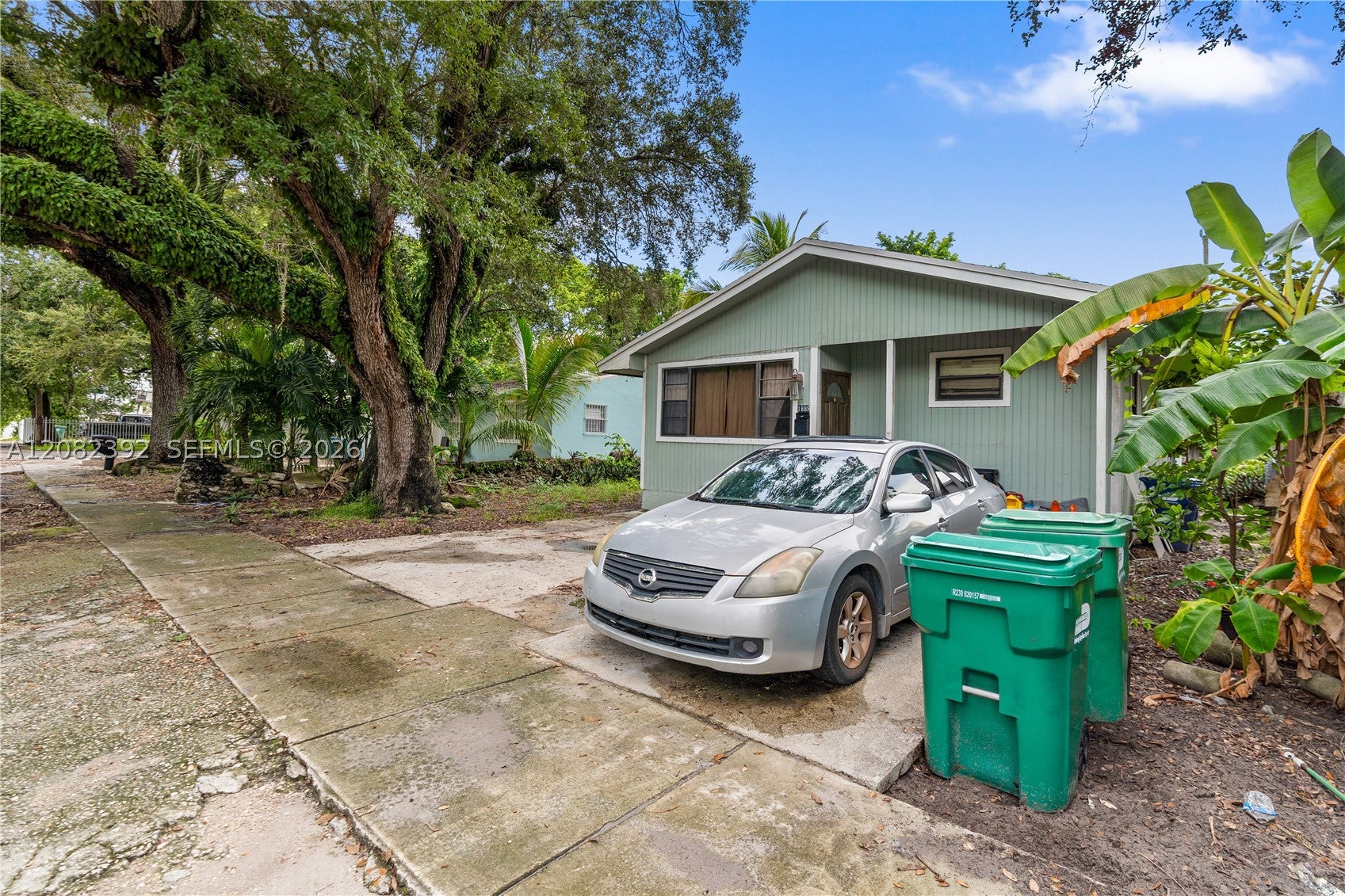 1885 NW 113th Ter