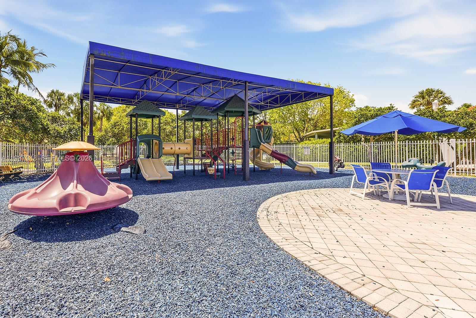 PEMBROKE ISLES 1 - Residential