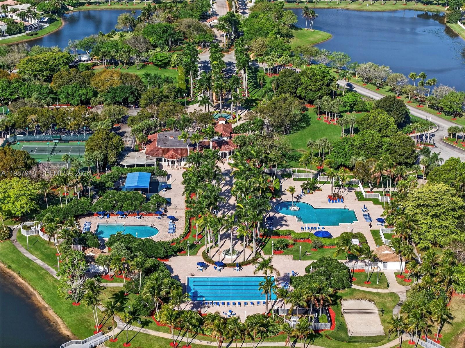 PEMBROKE ISLES 1 - Residential