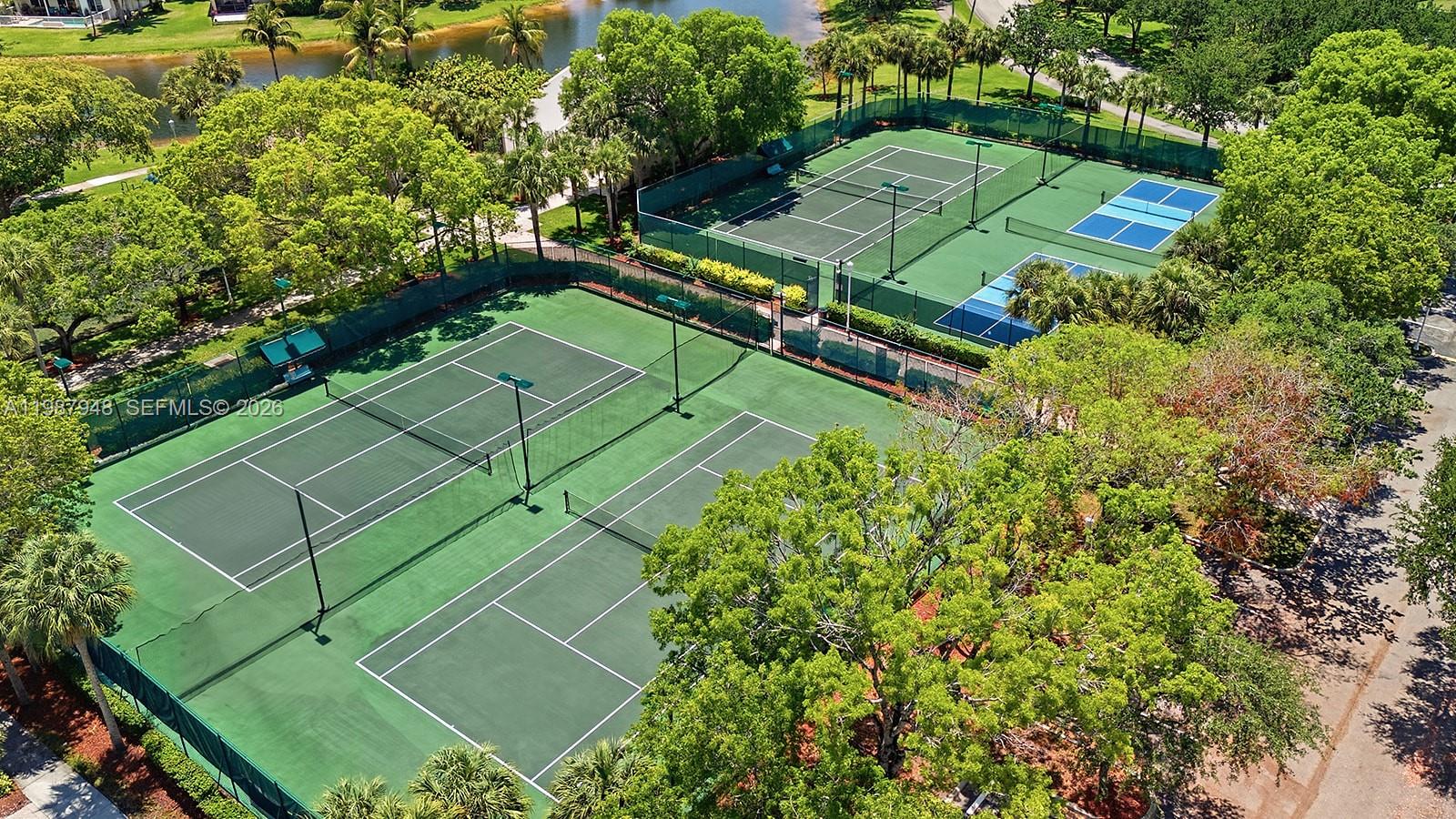 PEMBROKE ISLES 1 - Residential